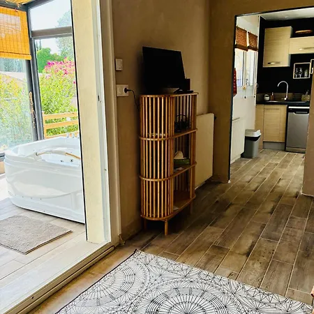 Vue Cité, Balnéo Privée, Clim, Jardin, Parking Gratuit Apartamento Carcasona